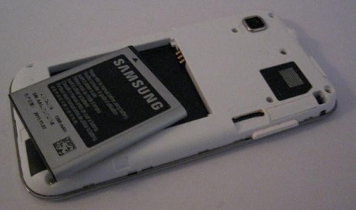 smartphone-with-battery-removed3